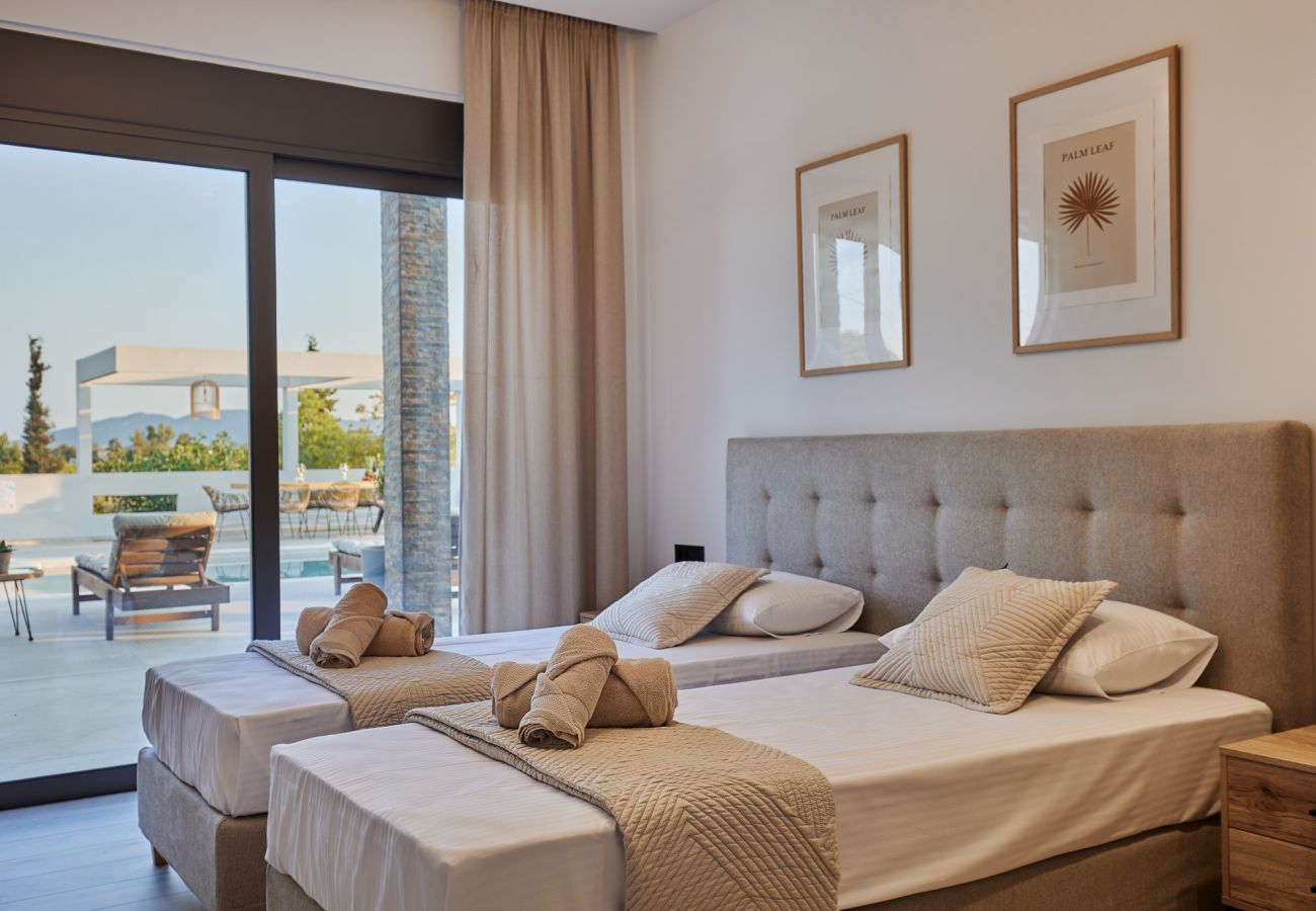 Villa in Zakinthos - Valley View 3 Bedroom Villa with Private Pool