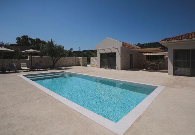 Villa in Vasilikos - Alkinari Villa - 2 Bedrooms & Private Pool