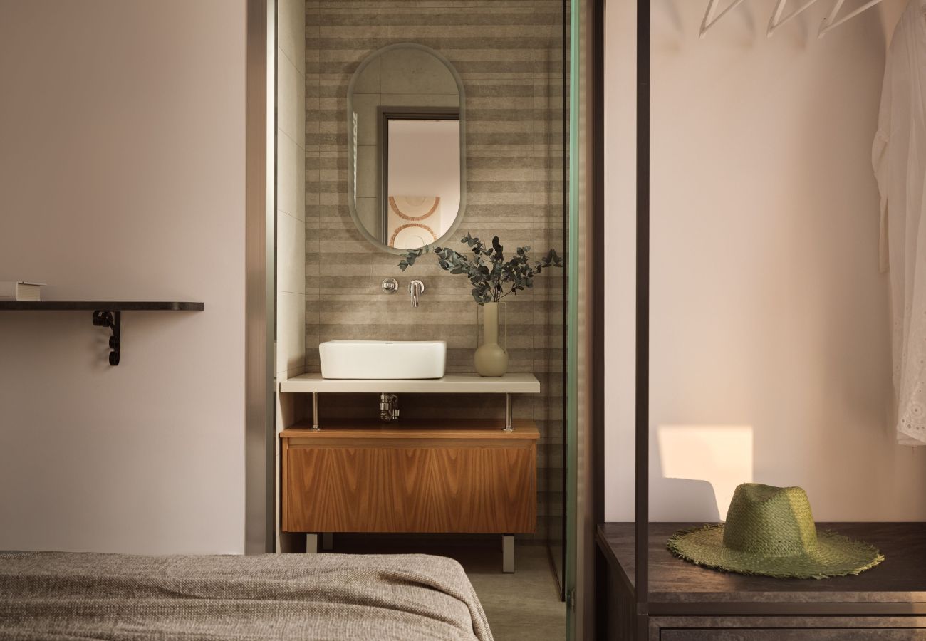 Villa in Ampelokipoi - Cozy Aura 2 Bedroom Residence with Private Pool