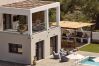 Villa in Ampelokipoi - Cozy Aura 2 Bedroom Residence with Private Pool