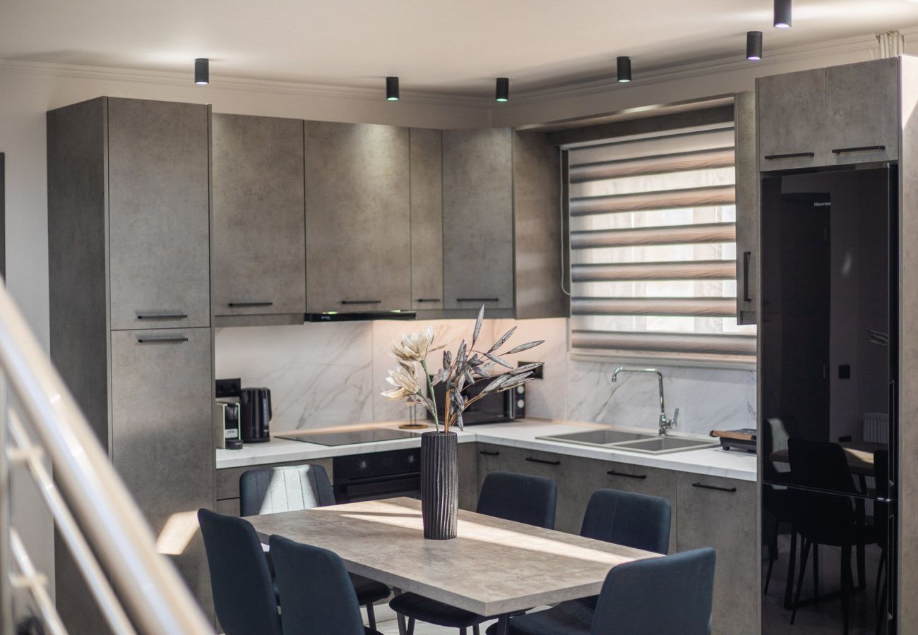 Villa in Ampelokipoi - Samantha 3 Bedroom Villa with private pool