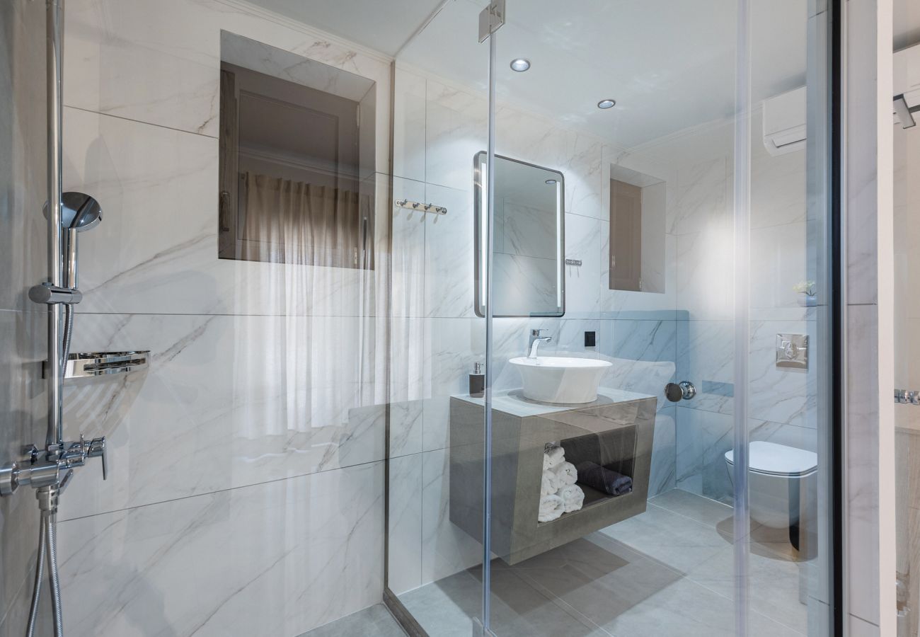 Villa in Ampelokipoi - Samantha 3 Bedroom Villa with private pool