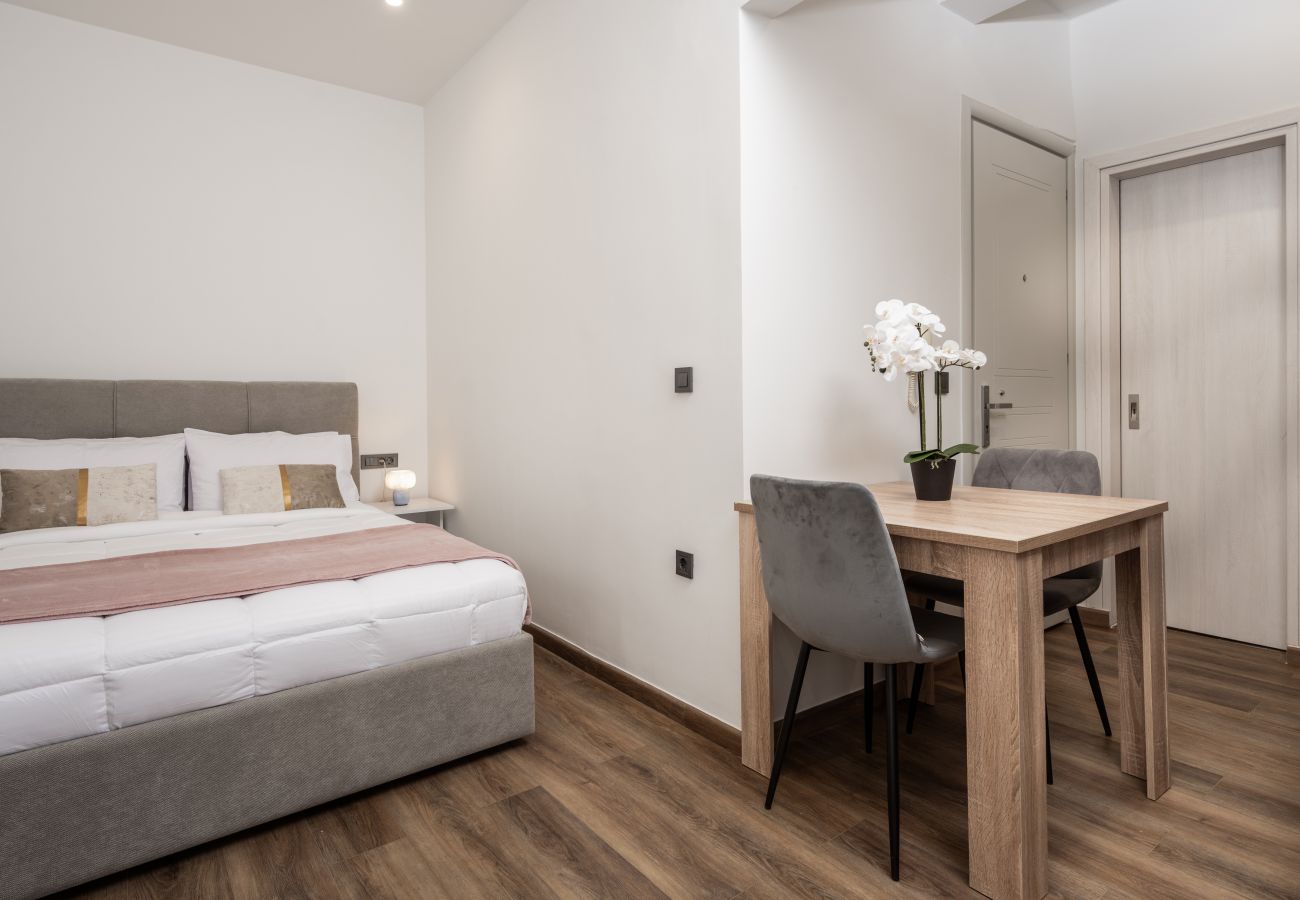 Studio in Zakynthos - Rapai City Apartments - Central Stays in Zakynthos Town