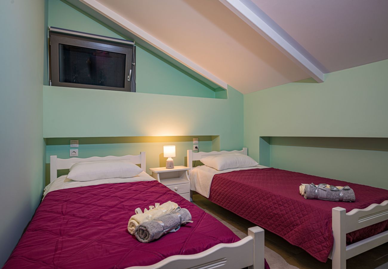 Apartment in Kipoi - Vizantida 3 Bedroom Sea View Maisonette 