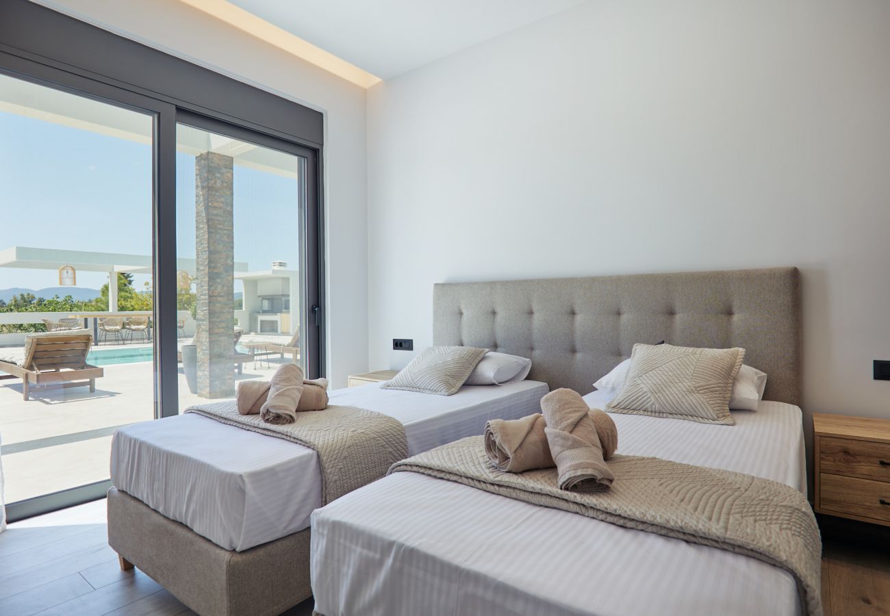 Villa in Zakinthos - Valley View 3 Bedroom Villa with Private Pool