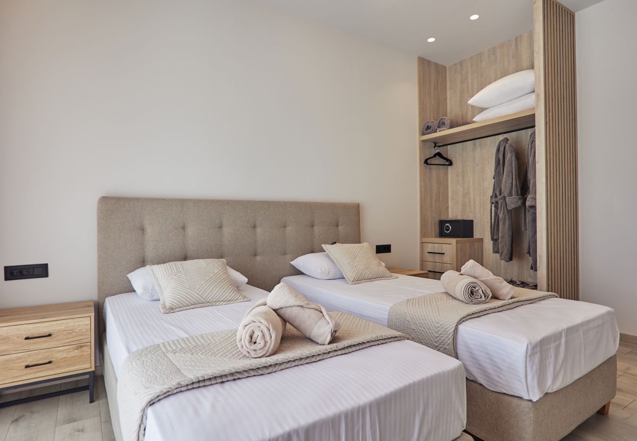 Villa in Zakinthos - Valley View 3 Bedroom Villa with Private Pool