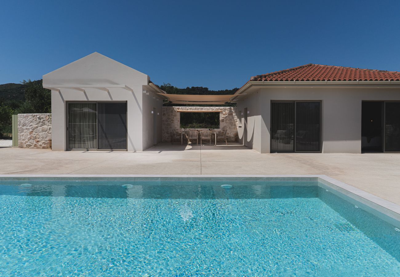 Villa in Vasilikos - Alkinari Villa - 2 Bedrooms & Private Pool