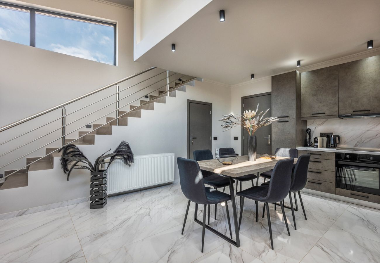 Villa in Ampelokipoi - Samantha 3 Bedroom Villa with private pool