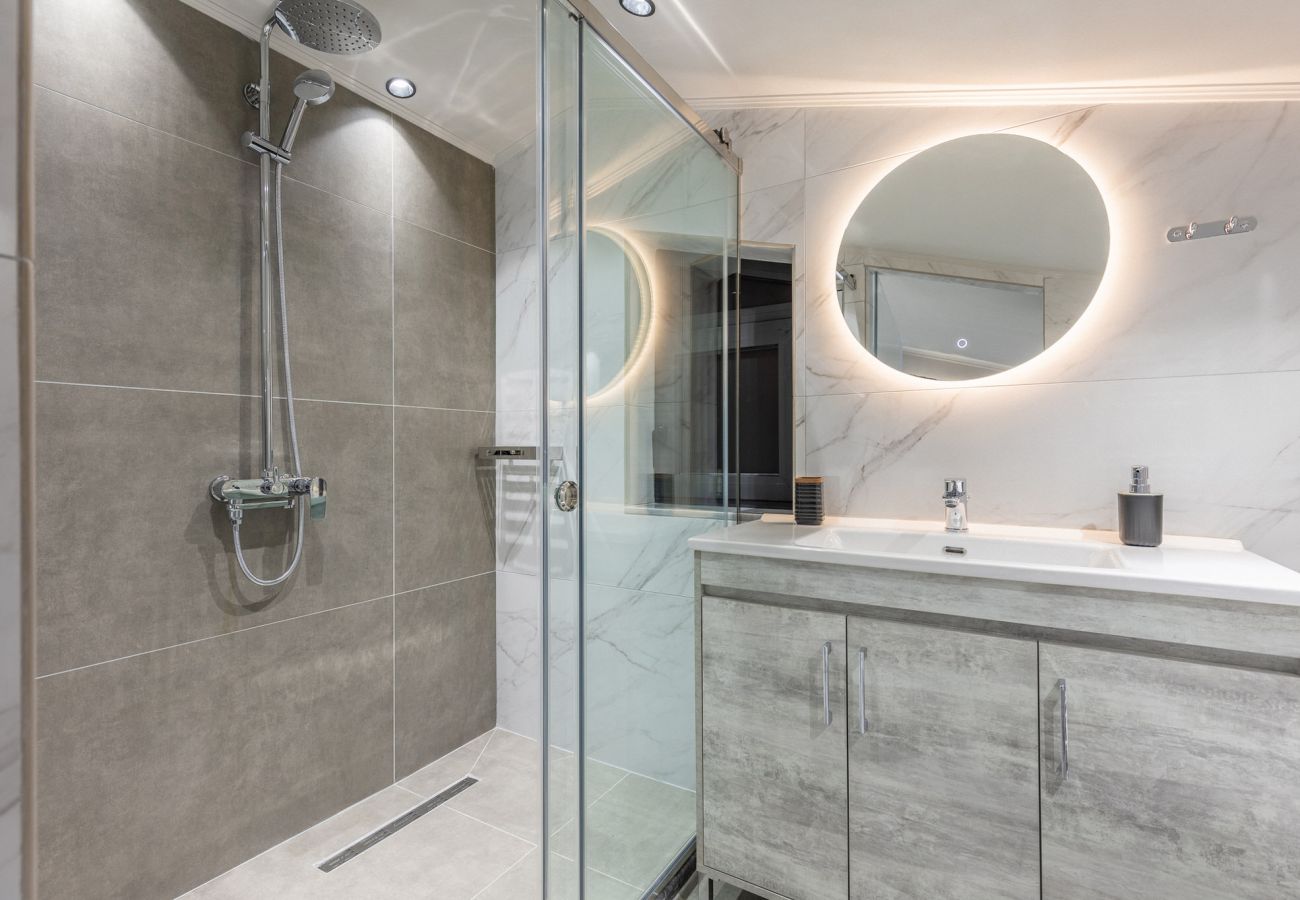 Villa in Ampelokipoi - Samantha 3 Bedroom Villa with private pool