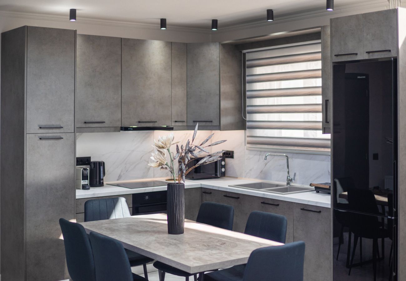 Villa in Ampelokipoi - Samantha 3 Bedroom Villa with private pool