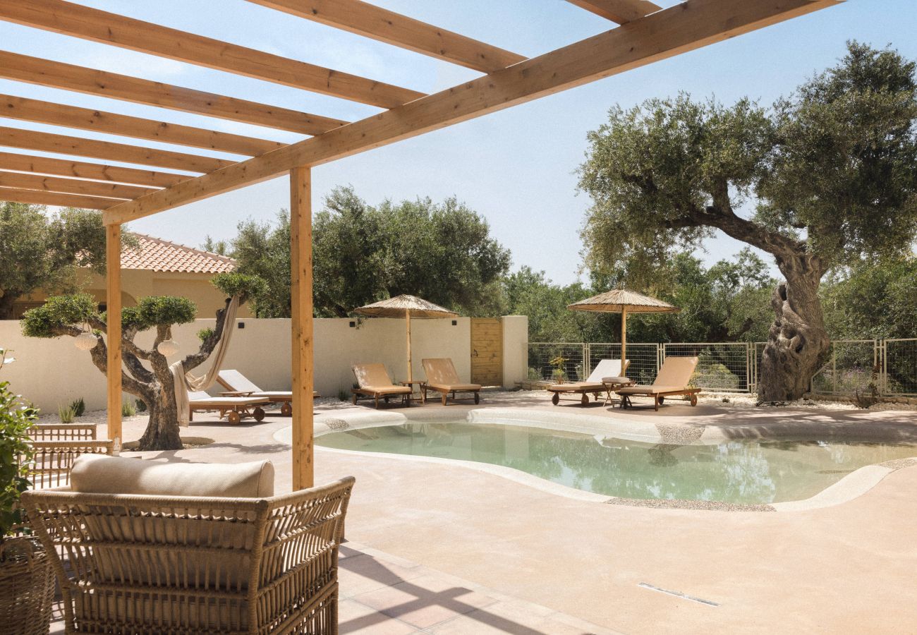 Villa in Kydoni - Nonos Fioro - Bougainvillea 3 Bedroom Villa