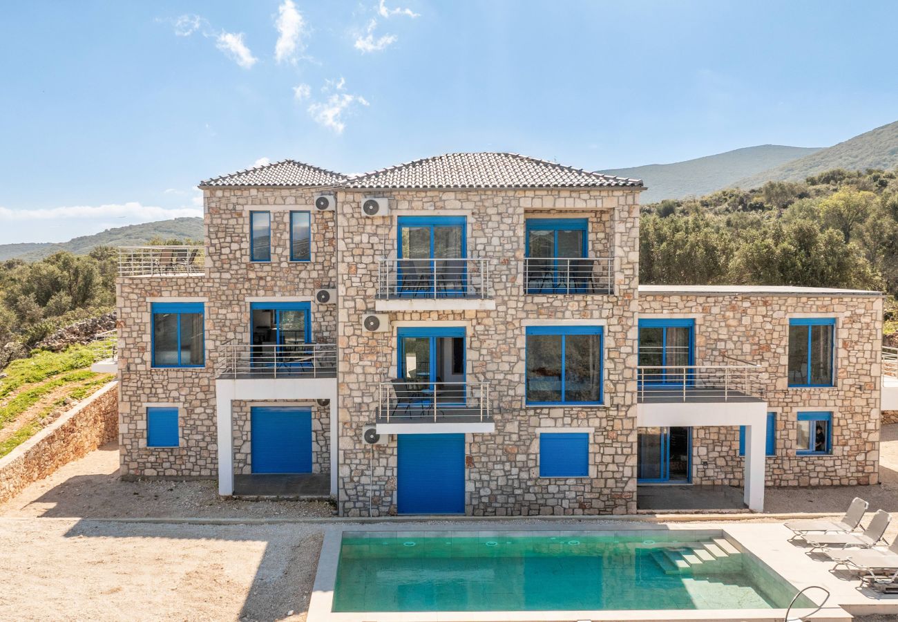 Studio in Volimes - Royal Majestic - Corner Ground floor Studio