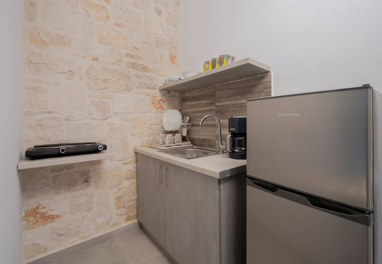 Studio in Volimes - Royal Majestic - Corner Ground Floor Studio